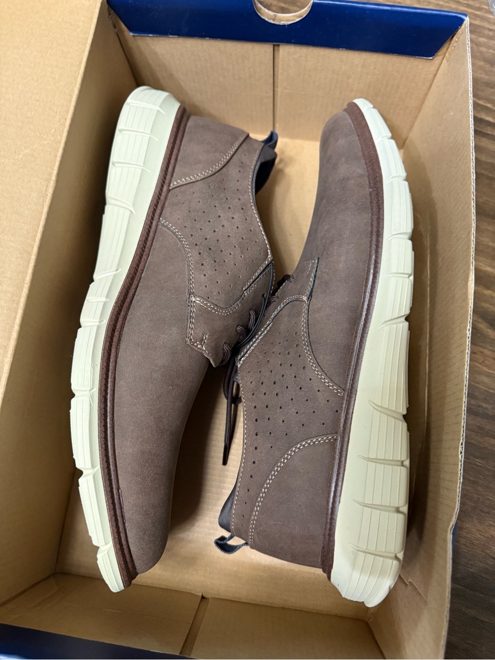 Dockers Men’s Brown Lace-Up Derby Sneakers - Picture 2 of 5